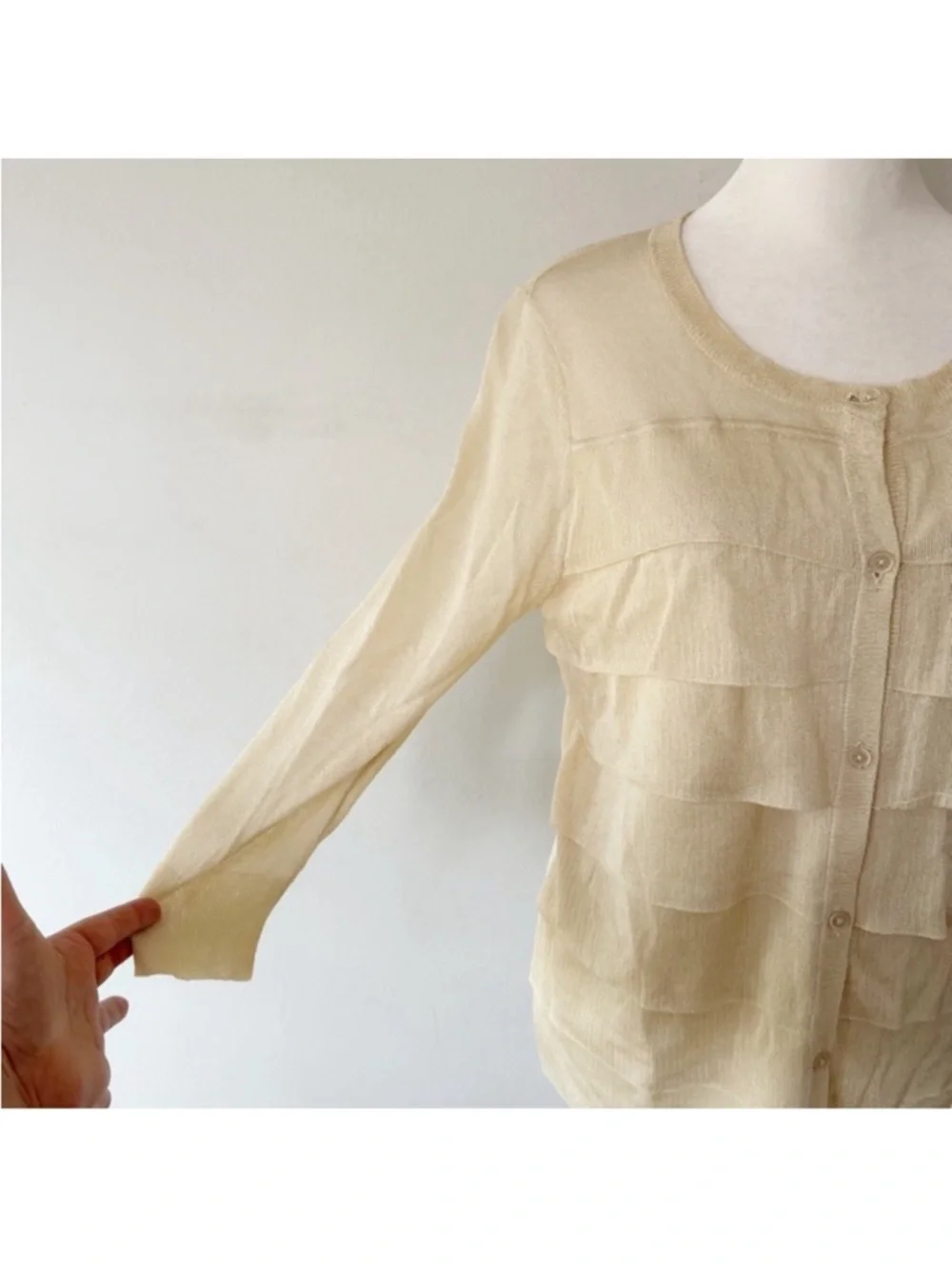 Talbots Women Ruffle Cardigan Medium Neutral Office Preppy Coastal Beachy Casual